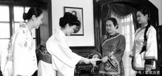 火车|张作霖死后秘不发丧,成功瞒过关东军,背后高手是哪位