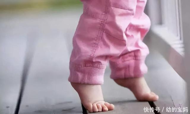 儿科|先爬再走的孩子,比不爬就走的孩子聪明美国儿科学会这样说