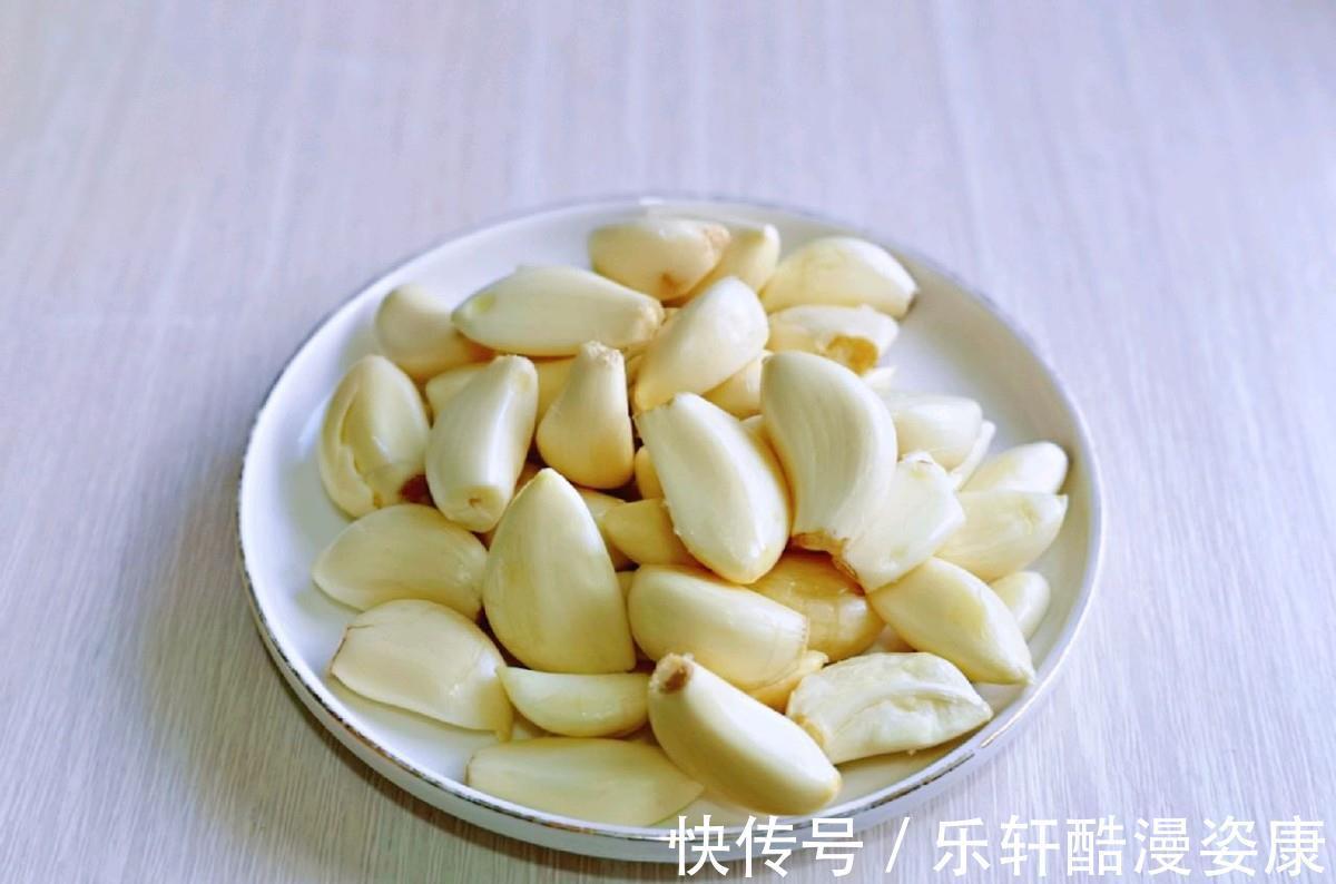 蒜比肉还好吃香喷喷的金蒜子炒羊肉,无水无油,好吃到爆