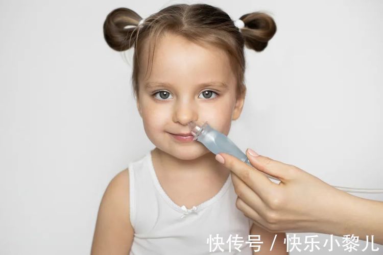 喷鼻剂|宝宝鼻屎抠不得,如何安全有效地清理呢?看过来
