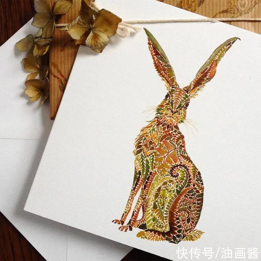 艺术作品&她画画的材料是花瓣,工具是把刀,直接用刀刻出画