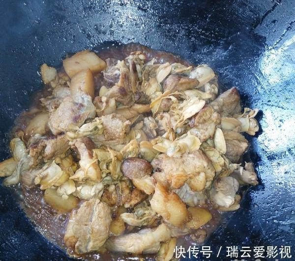 河里的这种野味，被大家叫做“淡水鲍鱼”，蛋白质是牛奶的4倍