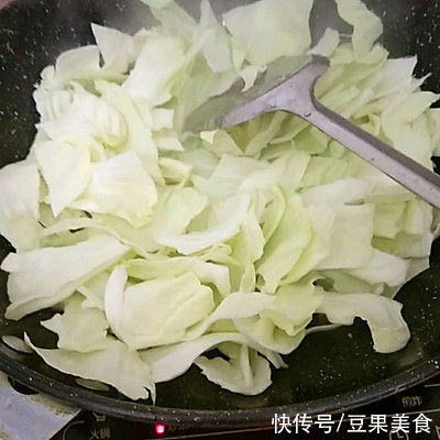 包菜|吃着比肉还鲜，嘴馋就吃包菜炒鸡蛋