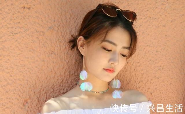 一般人|女人脸型有4种,如果你是第三种,不化妆也好看,一般人只能羡慕