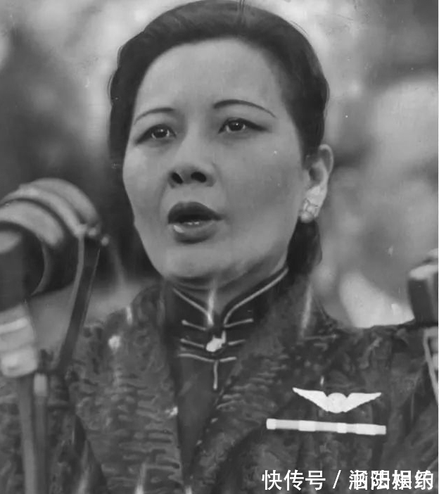 书法@宋美龄的楷书欧骨柳韵,行书赵风董姿,个性鲜明,古今相参,惊艳