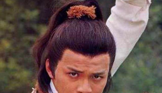 黄蓉#郭靖第一次请黄蓉吃饭,花费了19两7钱4分,相当于如今多少钱?