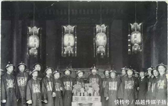 清穆宗载淳的年号本来是祺祥,为什么改成同治,原因在于两枚印章