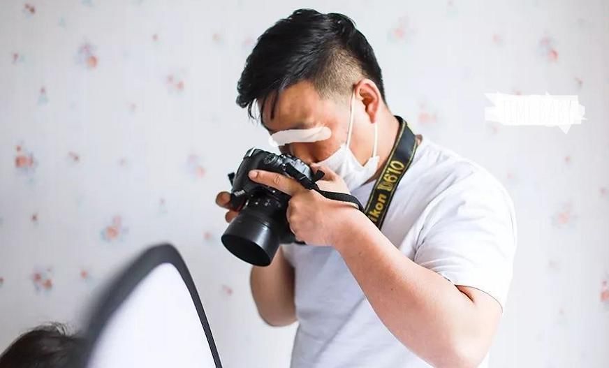 衣服|“满月照”成圈套,越来越多的父母往里跳,娃不哭闹却受罪