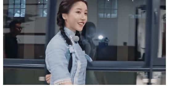 姜贞羽|《奔跑吧》女嘉宾引同情，镜头少，撕名牌早早被淘汰，沙溢心疼她