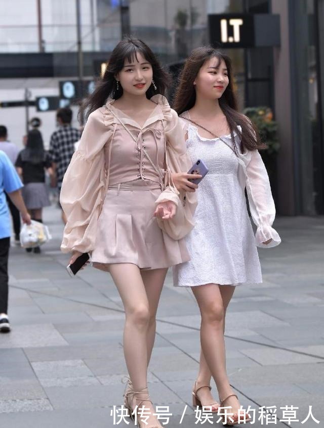 穿连衣裙|确实是会搭配裙子的女孩,造型优雅,充满活力