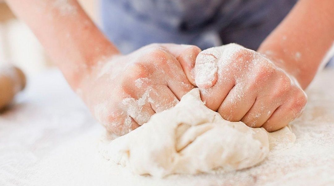 冬季发面,有人用白酒,有人用醋,都不对,换成它,8分钟发满盆