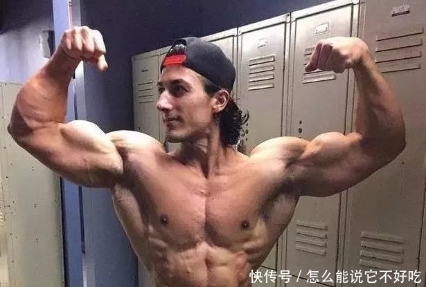 动作|肩膀窄肌肉不发达?一组练肩动作,你值得拥有