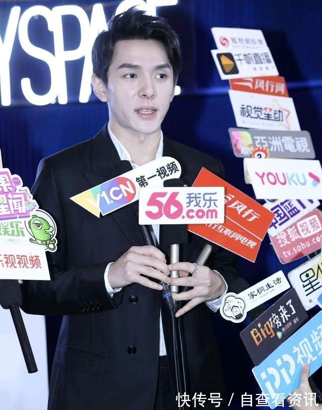 小助理|口红一哥“李佳琦”居然已经和小助理领证!