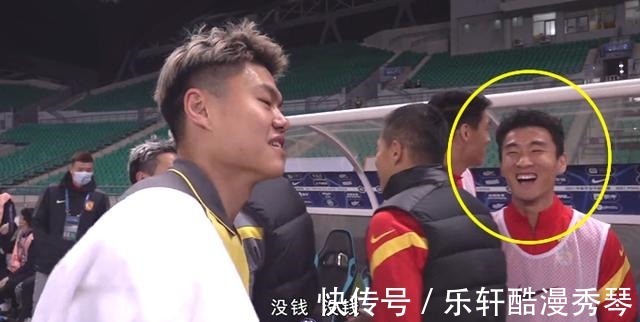 黄博文|红包也发不起!国脚杨立瑜婉拒恒大队友没钱,没钱,一分钱都没