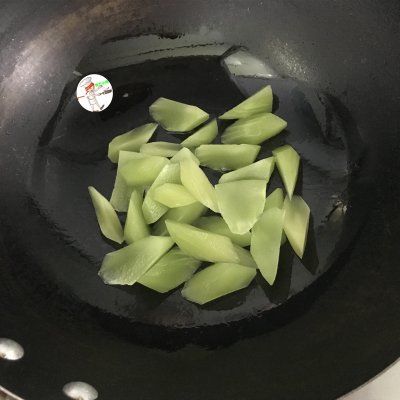 营养餐|#助力高考营养餐#番茄炒莴笋