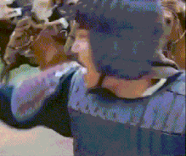 |搞笑GIF:这才是男人之间应有的默契