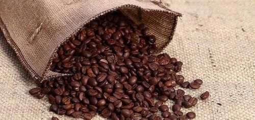 激素分泌|女性雌激素“告急”,身体会露出马脚多吃4物,皮肤好、不显老