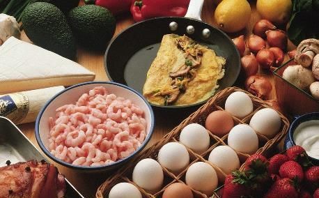 送医|女子怀孕11个月还未生产,紧急送医后全家痛哭,医生太愚昧了