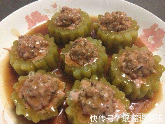 蒸苦瓜|苦瓜没有搭档怎么行,营养好吃还降火,一周要做两次,全家都爱吃