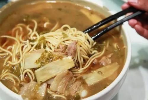 葱花油饼|提醒:长肉“最猛”4种主食,米饭馒头上不了榜,你可能天天在吃