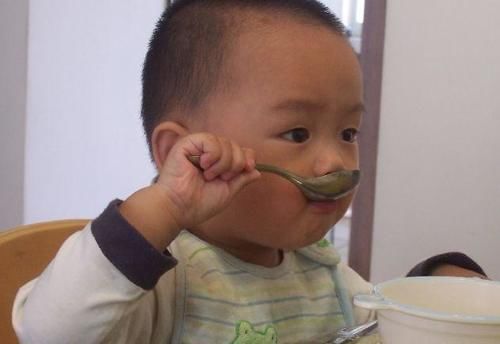 最伤孩子身体的4种早餐，孩子再喜欢吃，家长也别纵容