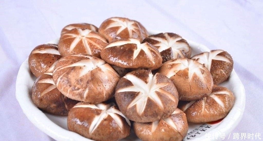 五种人|香菇好吃营养,但医生提醒,这五种人一口都不能吃,有的赶紧改掉