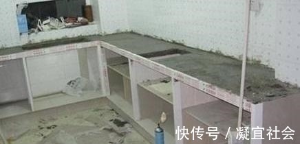 装修工人|厨房橱柜装修工人给我家多做这一步,现在才发现这样装太实用了