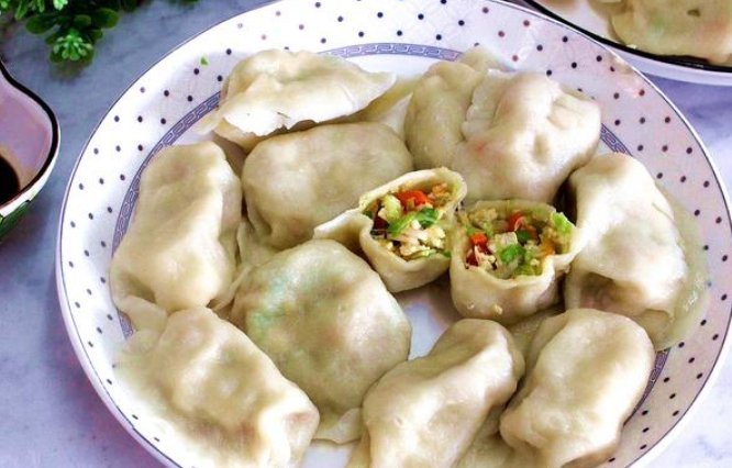 做白菜馅的时候,教你“3不放3多放”,饺子的香味是满口的,鲜嫩的还不出水
