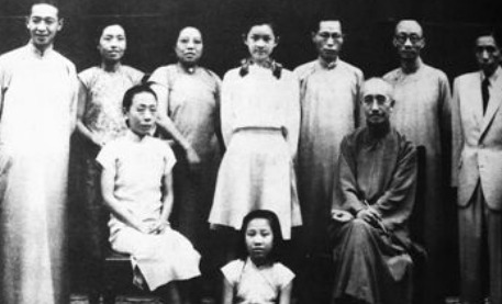 她被鲁迅痛骂得下台,被两位日本人带走杀害,木匠目睹整个被杀过程!