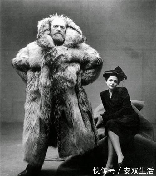 贝爷|史上最牛探险家,比贝爷还猛,用粪便做刀,从10米冰层下逃出生天