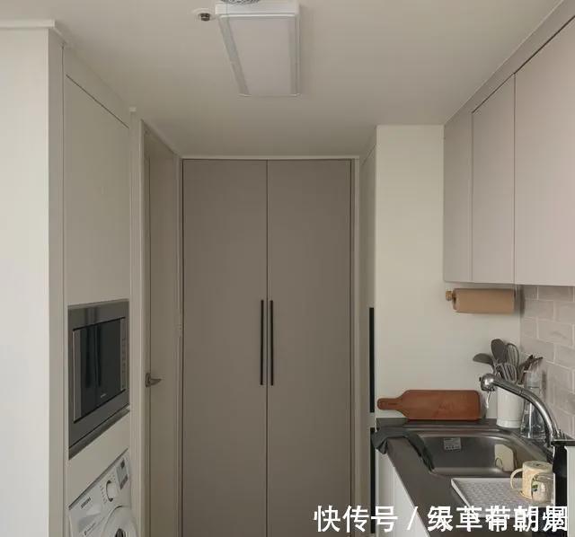 化妆台|90后小姐姐独居生活,一个人住26㎡小公寓,太解压了,买个照装