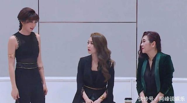 走红|和周杰伦唱《画沙》走红,到了浪姐却成背景板,一个人默默吃饭