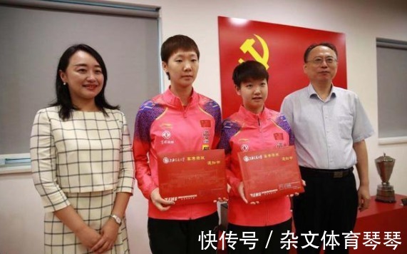上海交通大学|孙颖莎是上海交通大学学生!难怪王楠送莎莎三本书助她进一步提升
