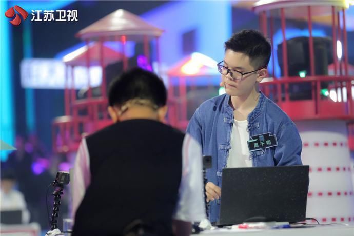 少年们|《超脑少年团》抵达“逆行力之星” 选手互放“狠话”火药味足