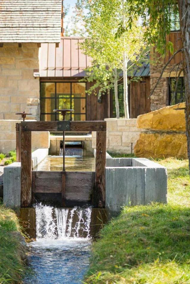 瀑布|如果你也拥有一个院子,面积再小也要做个水景,潺潺流水潇洒惬意