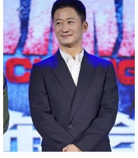 第34届金鸡奖闭幕式节目单：吴京和李宇春合体表演，张杰独唱