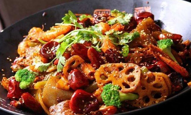 这菜好吃又下饭，20分钟就能做一锅，麻辣鲜香，一锅米饭都不够吃