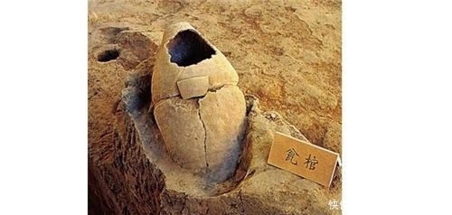 些陶缸|这件文物乃是国宝中的国宝,严禁出境展览,发现者获得五双白手套