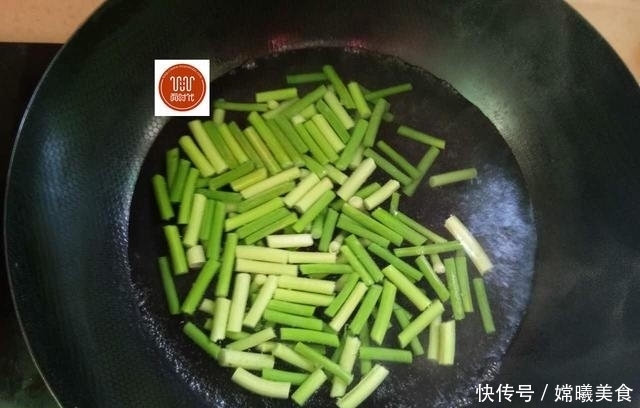 做法|鸡蛋不一样的做法,太好吃了,你一定没试过,孩子超喜欢!