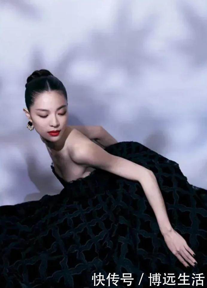 大明星|所谓的高级发型都很显老!大明星还有脸蛋撑着,你整上就丑哭了