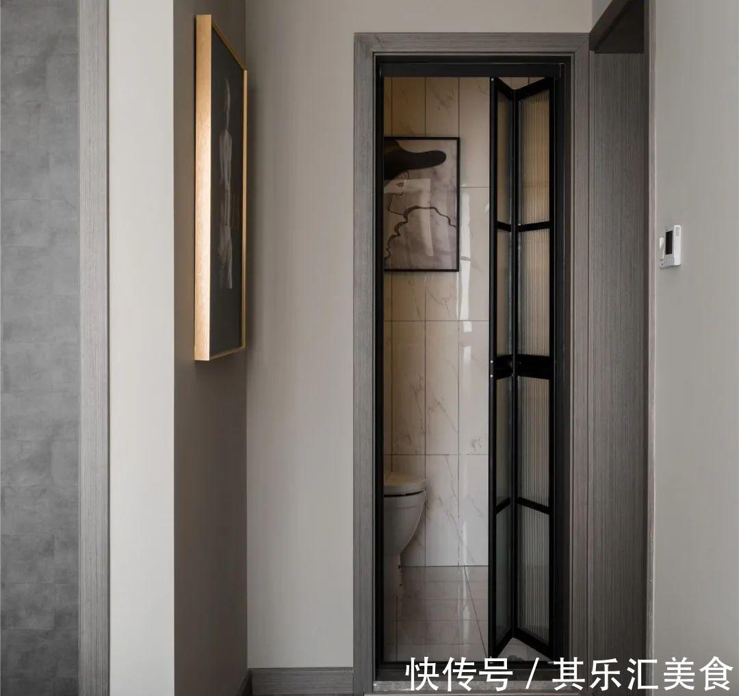 蹲坑|卫生间太小怎么办？这些设计小妙招，轻松让空间放大一倍！