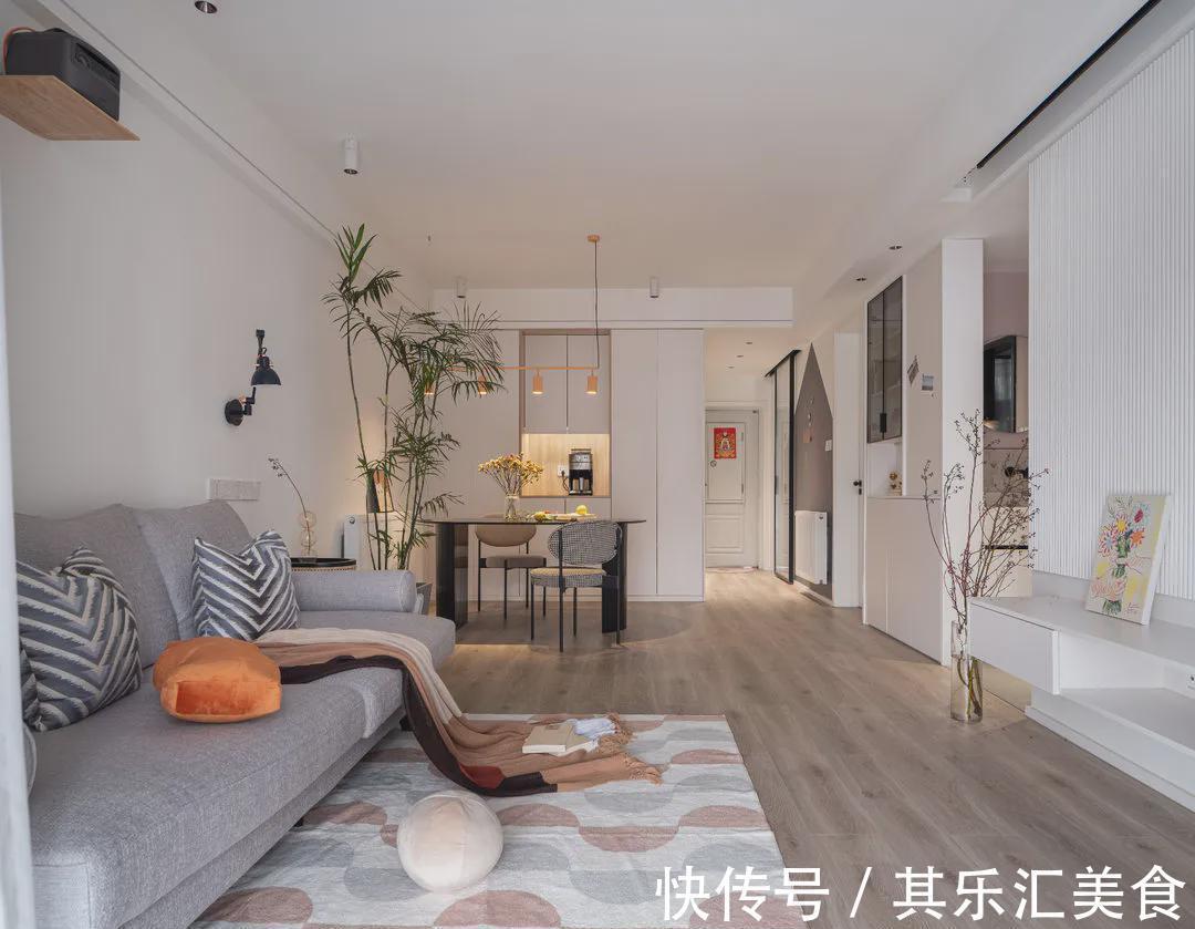 储物柜|80㎡小户型装修，与豪华不沾边，但氛围让人感觉很幸福！