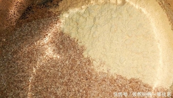 适合天冷使用的窝料和饵料,秋末野钓大板鲫,效果出奇的好!