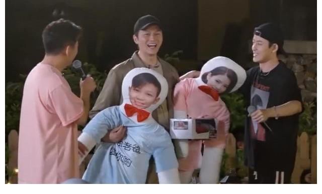 林志炫|《披荆斩棘》哥哥们送礼物看人缘，陈小春得人心，林志炫好尴尬