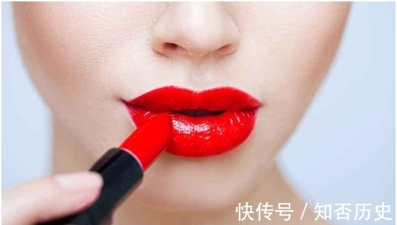 唇釉|涂了这么多年口红才发现一直涂错了,可能很多女生也中枪过!