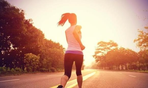 健康|女人洗澡时站着排尿对身体有影响吗?若想健康,两个习惯要坚持