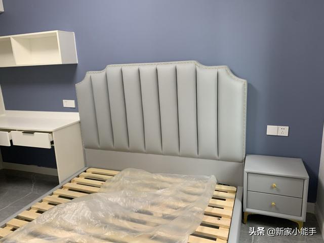 安装|她家装修花了12万，打造网红款电视墙，请木工师傅打柜子很喜欢