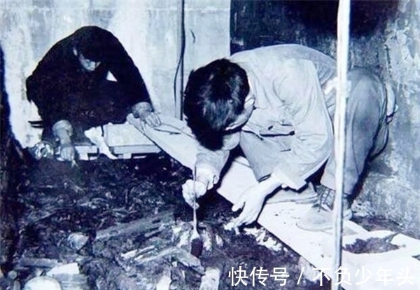 考古人员#上世纪五十年代,考古人员挖掘十三陵时,工地来了一位古怪的老者