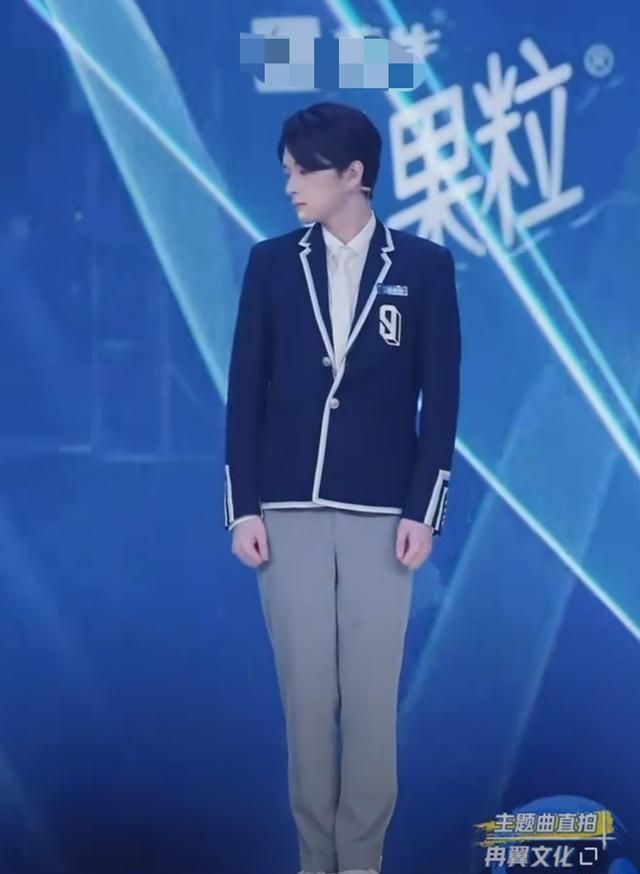 《青你》最新排名离谱:李俊濠第四,邓孝慈第九,只有余景天合理