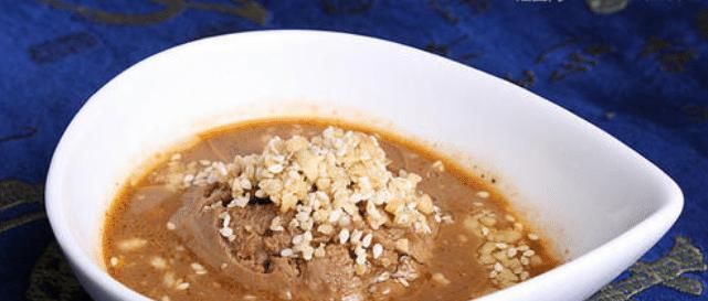 稀释芝麻酱，用水还是用油？弄错了，芝麻酱不香，不细腻也不顺滑